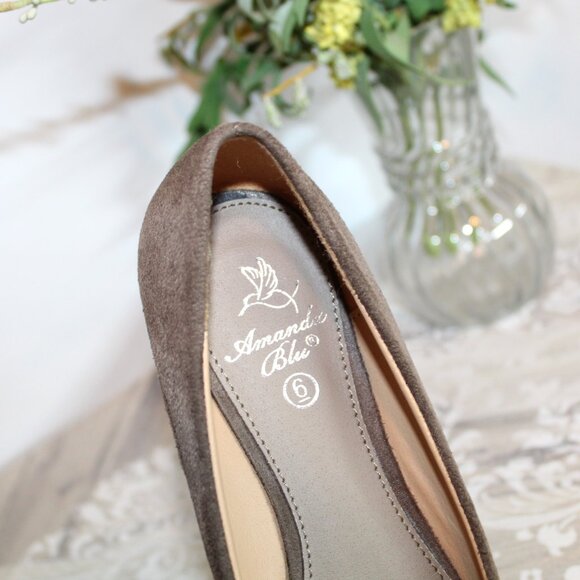 Amanda Blu Flowered Ballet Flats - Picture 4 of 10